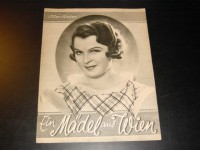 2158: Ein Mädel aus Wien,  Magda Schneider,  Naunton Wayne,