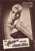 5631: Das Mädchen mit den schmalen Hüften ( Barbara Valentin mit Autogramm ) Claus Wilcke, Hannelore Elsner, Dimitrij Bitenc, Dorothee Glöklen, Katharina Williams, Michael Münzer, Hans E. Schons, Danilo Bezlay, Barbara Valentin