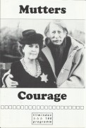 160: Mutters Courage ( Michael Verhoeven ) George Tabori, Pauline Collins, Ulrich Tukur, Natalie Morse, Robert Giggenbach, Heribert Sasse, Hana Frejkova, Otto Grünmandl, Buddy Elias, Peter Radtke, Simon Verhoeven, Günter Bothur, Horst Hiemer, Eddi Arent,