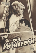 3630: Die Verführerin (Edouard Molinaro) Brigitte Bardot, Anthony Perkins, Gregoire Aslan, Andre Luguet, Denise Provence, hans Werner, Jean-Marc Tennberg, Jacques Monod, Helene Dieudonne, Charles Millot, Yvon Sarray, Jacques Hilling