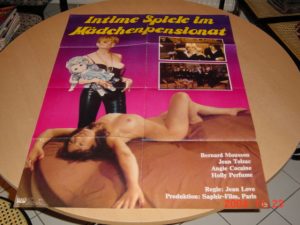 Intime Spiele im Mädchenpensionat, Angie Cocaine,