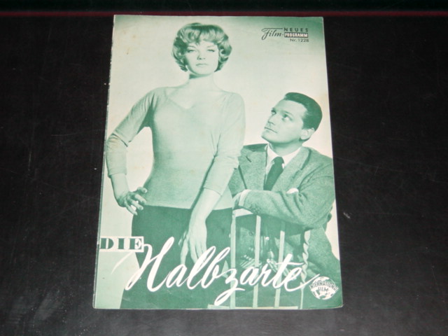 1228: Die Halbzarte (Rolf Thiele) Romy Schneider, Carlos Thompson, Magda Schneider, Josef Meinrad, Rudolf Forster, Erni Mangold, Helmuth Lohner, Gertraud Jesserer, Alfred Costas