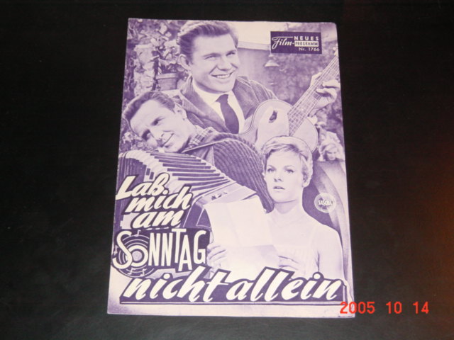 1766: Lass mich Sonntag nicht allein (Arthur Maria Rabenalt) Heidi Brühl, Georg Thomalla, Violetta Ferrari, Willi Millowitsch, Annie Rosar, Willy Hagera, Albert Rueprecht, Franziska Kinz, Franz Schneider, Ralph Bendix, Sonja Sorell