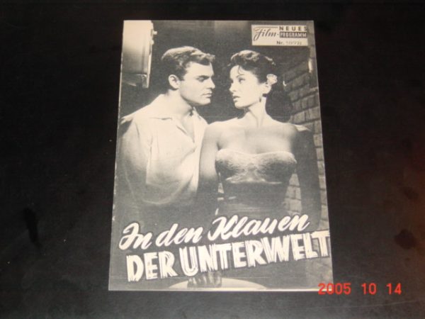 1898: In den Klauen der Unterwelt (Paul Stanley) Linda Cristal, John Saxon, Joseph Calleia, Arthur Batanides, Paul Clarke, Joe De Santis, Don Gordon, Perry Lopez, Barbara Luna, Frank Puglia, Penny Santon, Harry Townes, John Sebastian, Nira Monsour