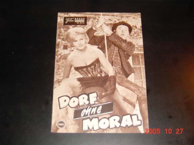 2115: Dorf ohne Moral (Rudolf Zehetgruber) Sissy+Paul+Liesl+Sepp Löwinger, Gunther Philipp, Else Rambausek, Franz Muxeneder, Friedl Czepa, Rudolf Carl, Bruno Dallansky, Erich Padalewsky, Loni Heuser, Hannelore Bollmann, Adi Berber, Polly und Molly, Florl