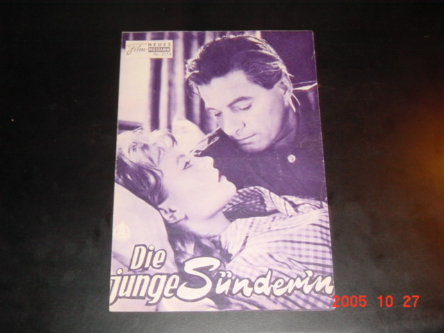 2175: Die junge Sünderin (Rudolf Jugert) Karin Baal, Rudolf Prack, Vera Tschechowa, Paul Hubschmid, Grethe Weiser, Inge Egger, Rainer Brandt, Lore Harting, Peter Vogel, Ruth Nimbach, Bum Krüger, Peter Thom, Hans Richter, Ralf Wolter, Georg Lehn, Rola Käs