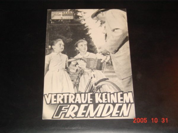 2251: Vertraue keinem Fremden (Never Take Sweets from a Stranger) (Cyril Frankel) Gwen Watford, Patrick Allen, Felix Aylmer, Niall MacGinnis, Bill Nagy, Budd Knapp, Janina Faye, Frances Green