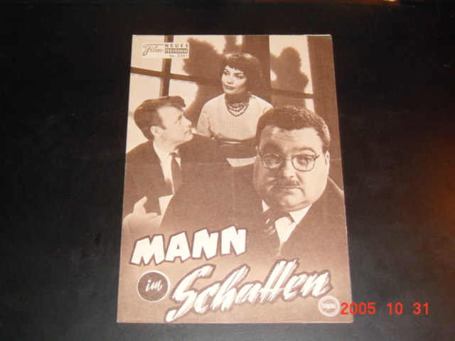 2391: Mann im Schatten (Arthur Maria Rabenalt) Helmut Qualtinger, Ellen Schwiers, Barbara Frey, Katharina Mayberg, Fritz Tillmann, Peter Neusser, Helmut Lohner, Robert Lindner, Erik Frey, Wolf Neuber, Hans Thimig, Gerd Frickhöffer, Otto Sauer, Emil Feldm