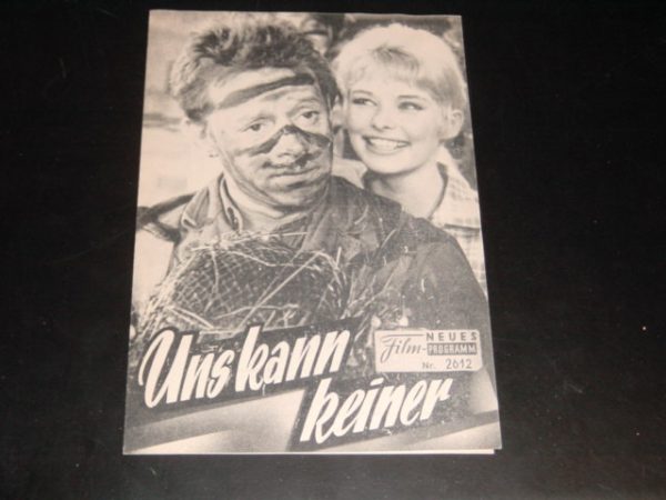 2612: Uns kann keiner ( Soldater Kamerater Ryker ud. ) ( Sven Methling ) Vivi Bach, Mimi Heinrich, Vera Stricke, Annie Birgit Garde, Camilla Jensen, Louis M. Renard, Ebbe Langberg, Poul Hagen, Preben Kaas, Klaus Pagh, Ole Dixon, Svend Johansen, Carl Ott