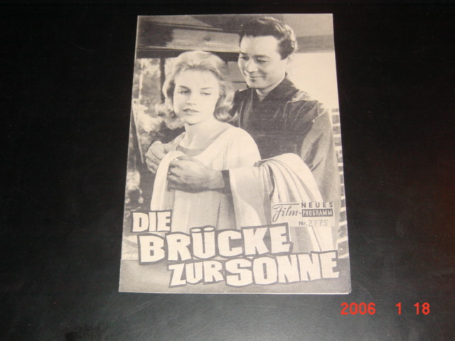 2775: Die Brücke zur Sonne (Bridge to the sun) (Etienne Perier) Caroll Baker, James Shigeta, James Yagi, Emi Florence Hirsch, Elizabeth Herman, Bartan Lowell
