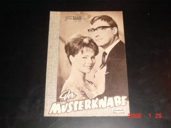 3215: Der Musterknabe (Werner Jacobs) Peter Alexander, Conny Froboess, Gunther Philipp, Gusti Wolf, Adrienne Gessner, Wolfgang Jansen, Rudolf Carl, Elisabeth Epp, Otto Loewe, Franz Stoss, Peter Frick, Heidi Grübl, Peter Machac, Rosl Dorena