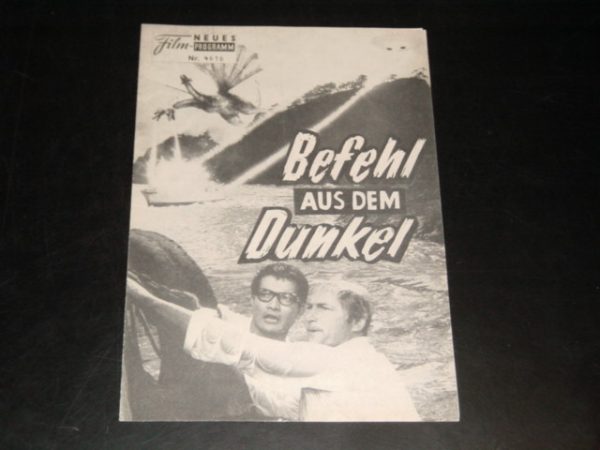 4616: Befehl aus dem Dunkel, Nick Adams, Akira Takarada,