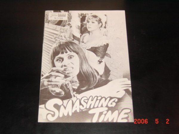 5104: Smashing Time, Rita Tushingham, Michael York,