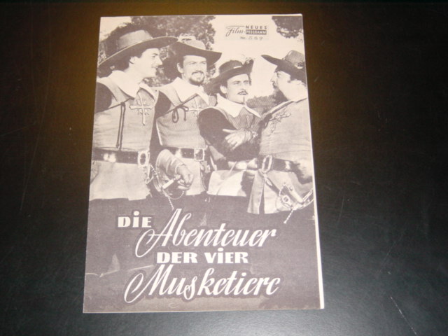 589: Die Abenteuer der vier Musketiere (Mauro Bolognini) Jeff Stone, Domenico Modugno, Sebastian Cabot, Paul Campbell, Marina Berti, Paul Muller, Tamara Lees, Paolo Borboni, Carlo Rizzo, Enzo Fiermonte