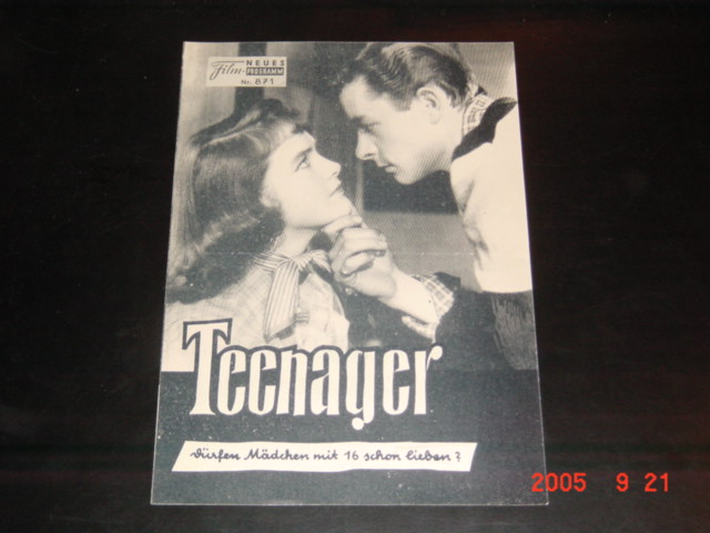 871: Teenager (Herbert Wilcox) Sylvia Syms, Wilfrid Hyde White, Julia Lockwood, Anna Neagle, Kenneth Haigh, Helen Hay, Norman Wooland
