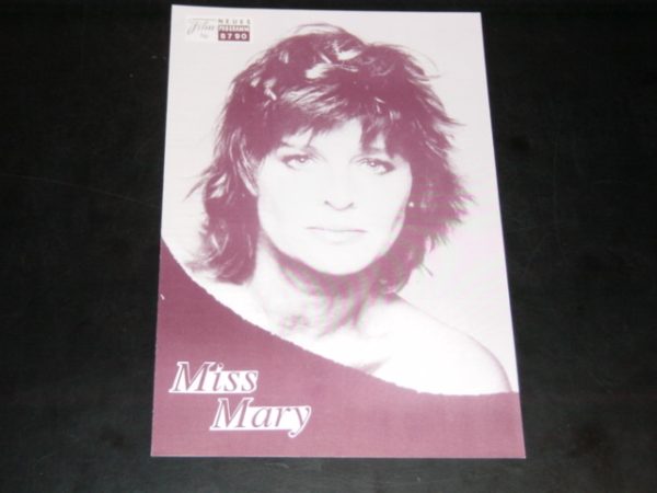 8790: Miss Mary, Julie Christie, Nacha Guevara, Iris Marga,