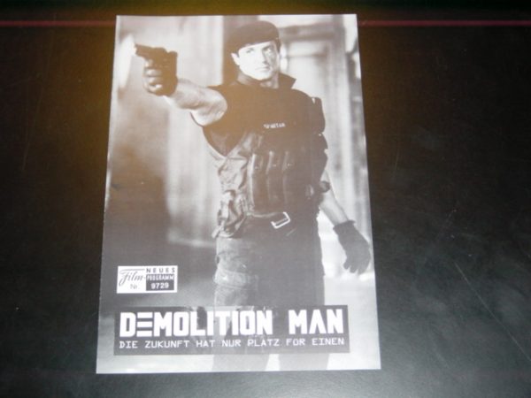 9729: Demolition Man ( Marco Brambilla ) Sylvester Stallone, Sandra Bullock, Wesley Snipes, Nigel Hawthorne, Benjamin Bratt,