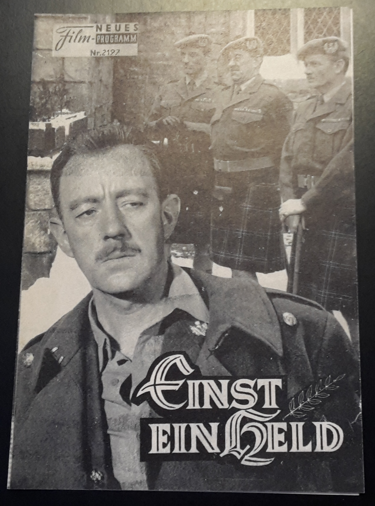 2197: Einst ein Held (Tunes of Glory) (Ronald Neame) Alec Guinness, John Mills, Dennis Price, Gordon jackson, Kay Walsh, John Fraser, Susannah York