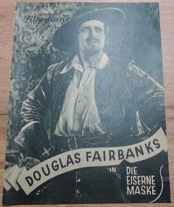 1122: Die eiserne Maske (Alexander Dumas) Douglas Fairbanks, Leon Bary, Stanley J. Stanford, Gino Corrado, Marguerite de la Motte, Ralph Sedan, William Bakewell, Belle Bennett, Nigel de Brulier, Ulrich Haupt, Stuart Holmes, Vera Lewis, Lon Poff, Dorothy