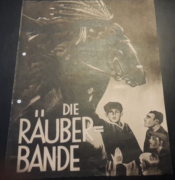 947: Die Räuberbande ( Hans Behrendt ) Paul Hörbiger, Leonhard Frank, Gustel Gstettenbauer, Martin Herzberg, Fritz Draeger, Kurt Zarewski, Ilse Baumann, Kurt Katsch, Otto Kronburger, Maria Leiko
