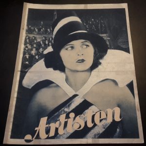 805: Artisten ( Im Zauber der Manege ) ( Geza von Bolvary ) Julius von Szöreghi, Mary Johnson, Anton Edthofer, Jack Mylong Münz, Ernst Deutsch, Dillo Lombardi, Werner Fuetterer, Karl Harbacher, Teddy Bill, Carl von Barany