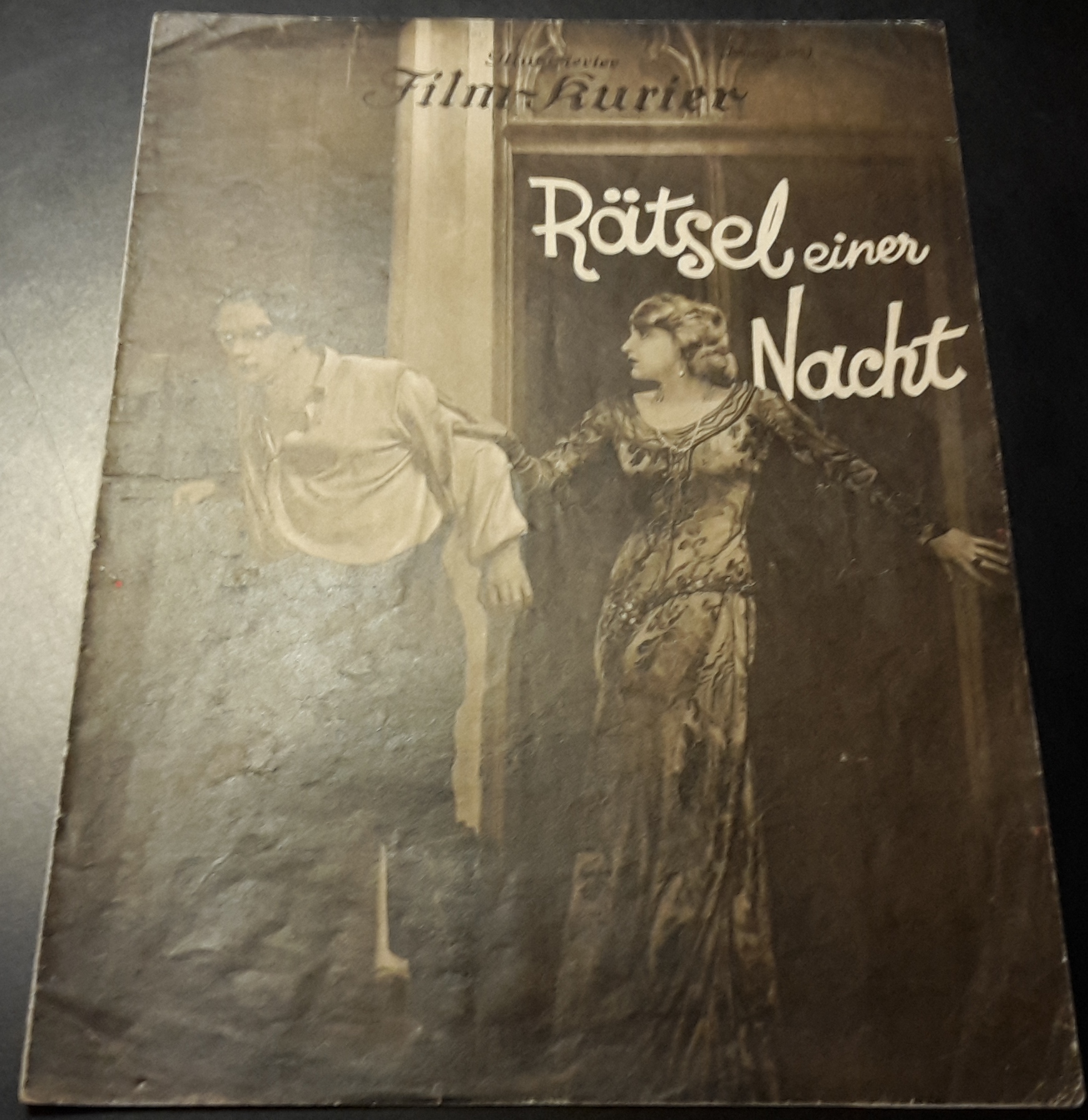 732: Rätsel einer Nacht ( Harry Piel ) Dary Holm, Josef Peterhans, Walter Steinbeck, Julius Falkenstein, Charly Berger, Hugo Fischer Köppe, Alfred Loretto, Ilse Herzberg,