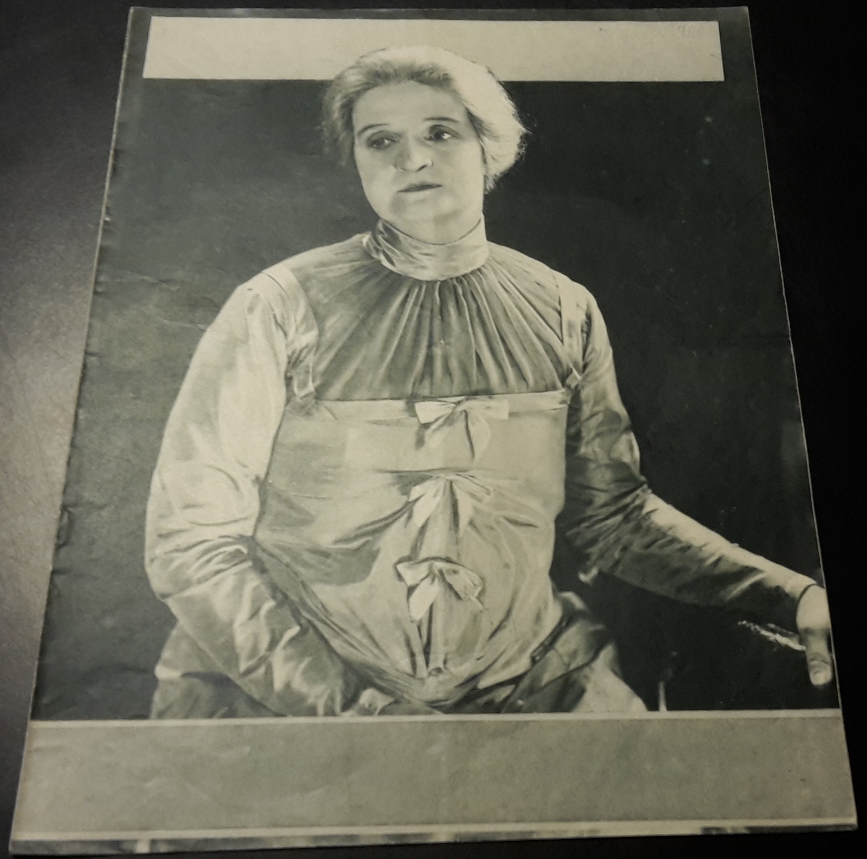 795: Frau Sorge ( Hermann Sudermann ) ( Robert Land ) Mary Carr, Fritz Kortner, Wilhelm Dieterle, Grete Moosheim, Carl de Vogt, Hermine Sterler, Vera Schmitterlöw, Louis Ralph, Anton Pointner, Max Hansen,