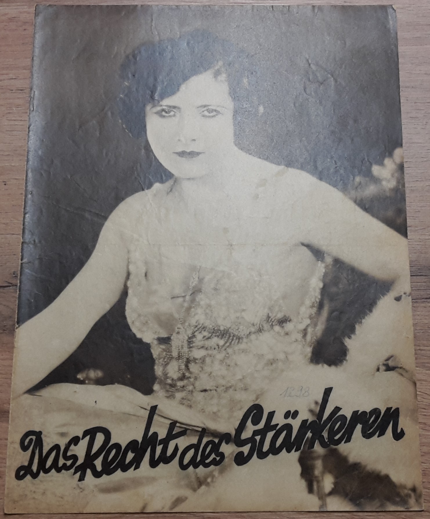 1298: Das Recht des Stärkeren ( La Possession ) ( Henri Bataille ) Francesca Bertini, Andre Nox, Gil Roland, Pierre de Guingand, Jane Aubert,