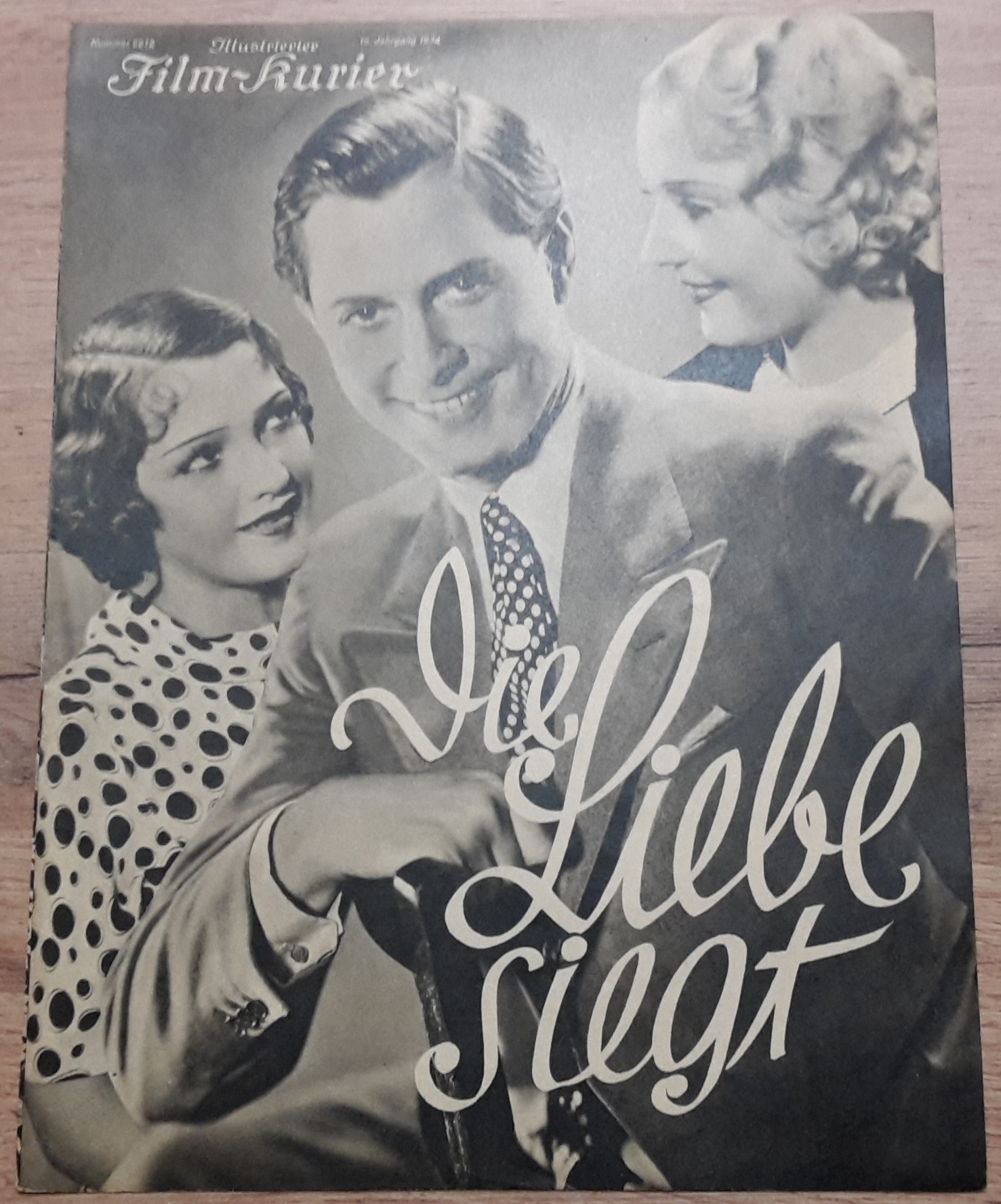 2212: Die Liebe siegt ( Georg Zoch ) Trude Marlen, Susi Lanner, Jacob Tiedtke, Willy Eichberger, Rudolf Platte, Alfred Abel, Blandine Ebinger, Otto Krone, Werner Fink,